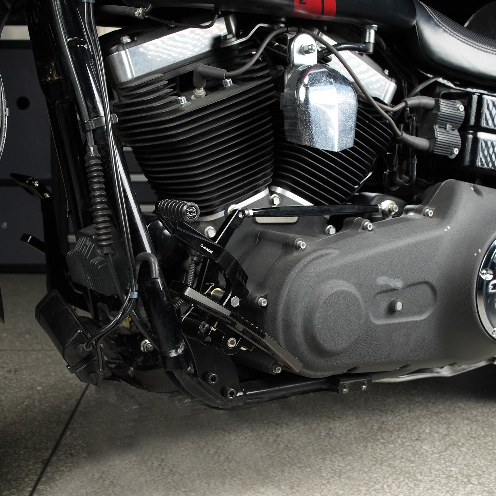Forward Controls Kit For Harley Dyna Low Rider Street Bob Super Glide