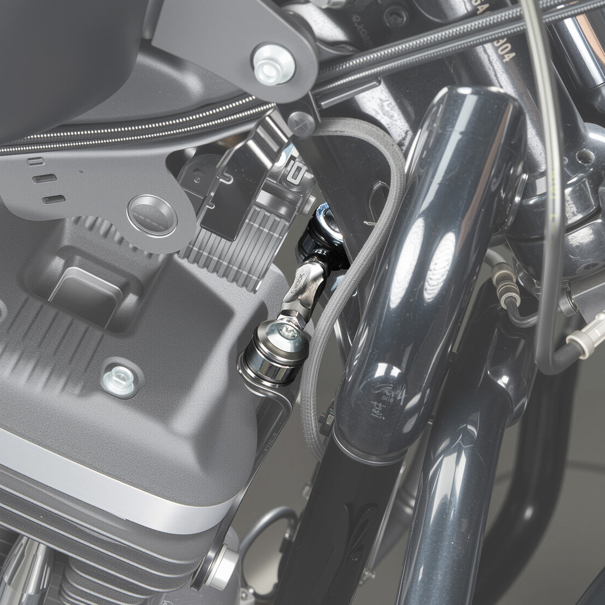 Front Engine Mount Stabilizer Link For Harley Road Street Glide Low Rider Street Bob Sportster
