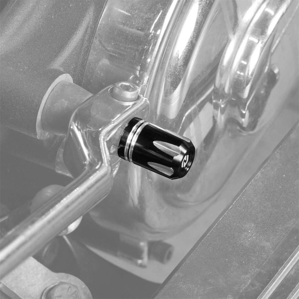 Heel Toe Shifter Shaft Cover For Harley Road King Street Glide Ultra Limited