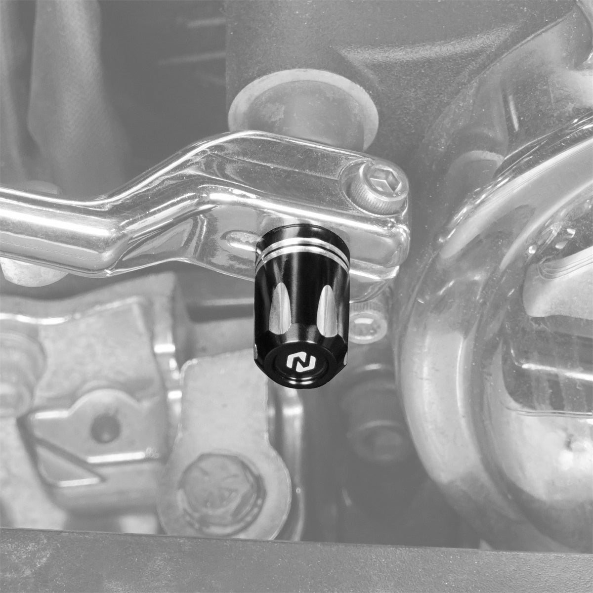 Heel Toe Shifter Shaft Cover For Harley Road King Street Glide Ultra Limited