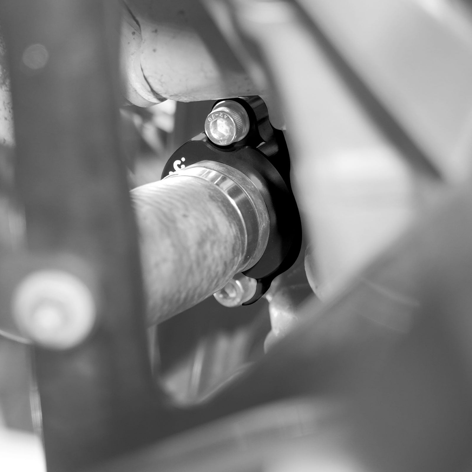 Radiator Thermostat Housing Cover For Husqvarna 701 Enduro Supermoto SM Vitpilen