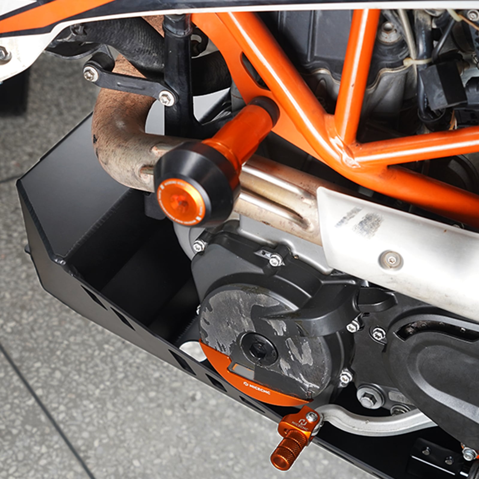 Skid Plate Engine Guard w/Built-in Toolbox For Husqvarna 701 Enduro Supermoto 2016-2025
