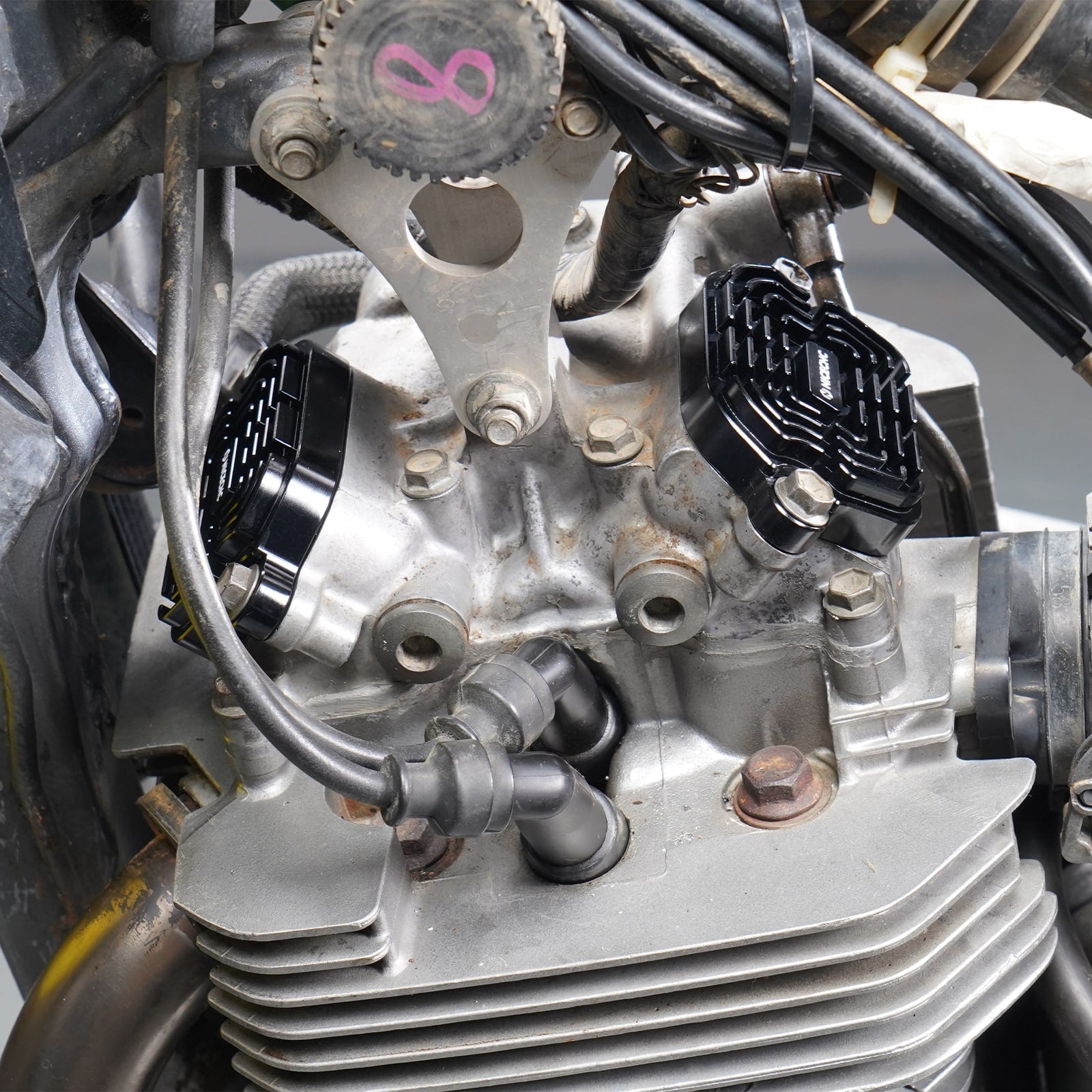 Finned Engine Valve Covers w/Rings Kit For Suzuki DR650 S / SE 1996-2024