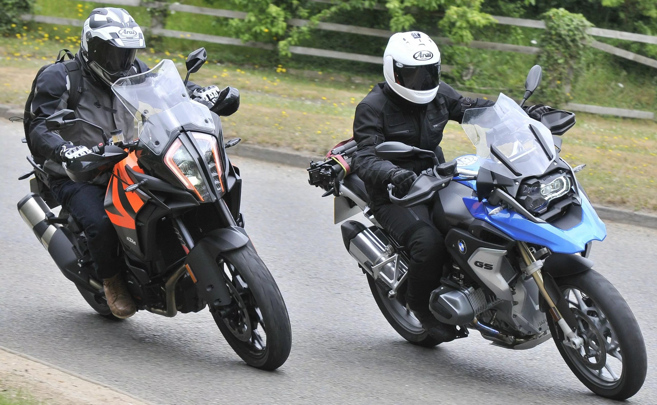 BMW R1250 GS vs KTM 1290 Super Adv: Which Beast Rules the Trail?