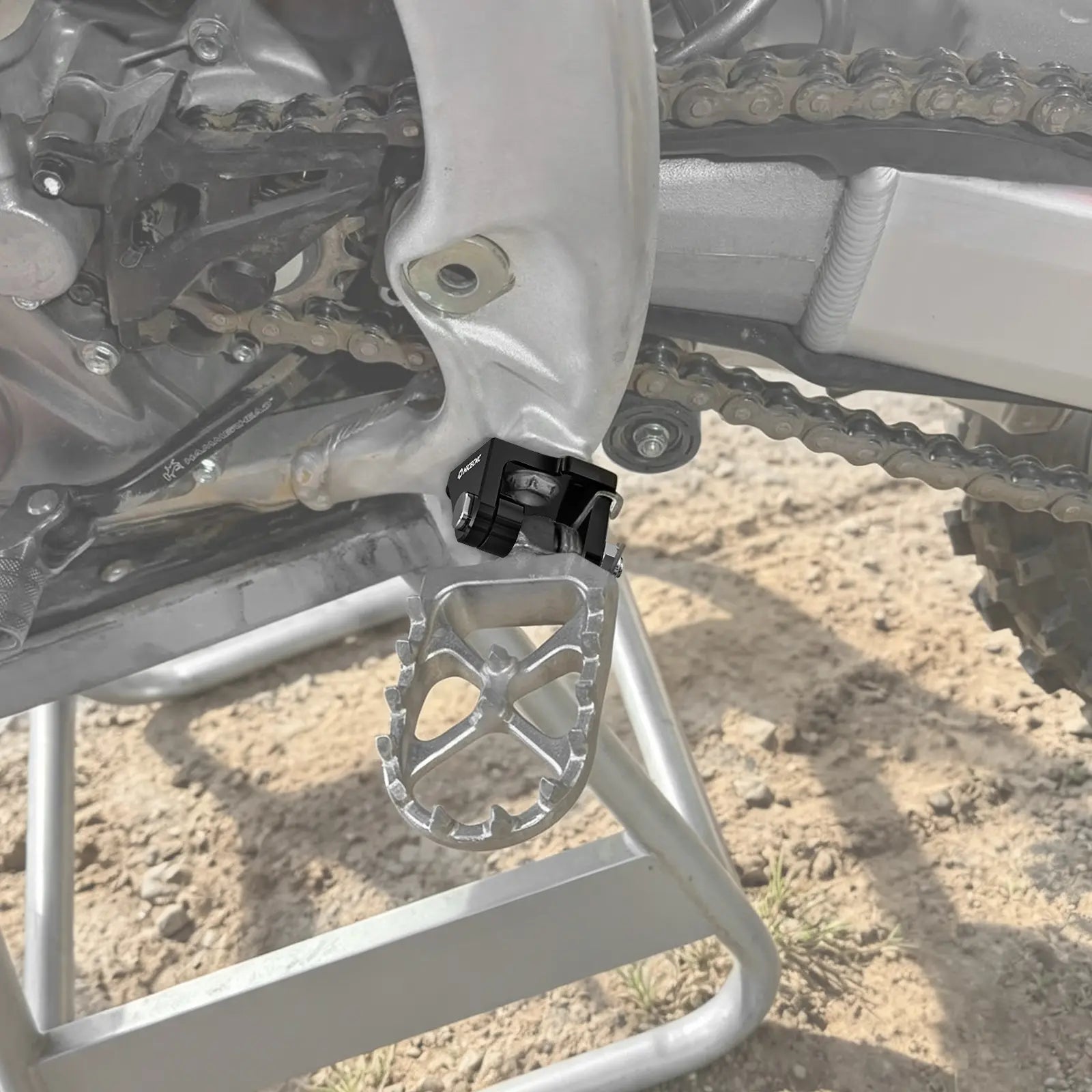Foot Peg Offset Lowering Mount Brackets For Honda CRF 250R 450R 2016-2025