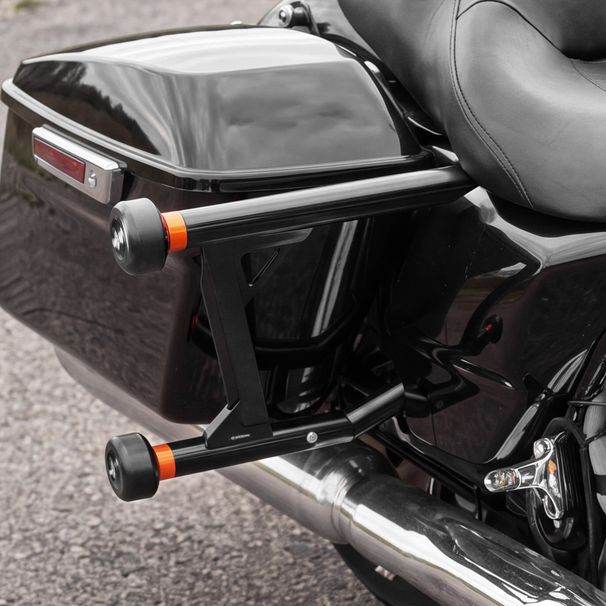 Rear Crash Bar Saddlebag Guard For Harley Road King Electra Street Glide