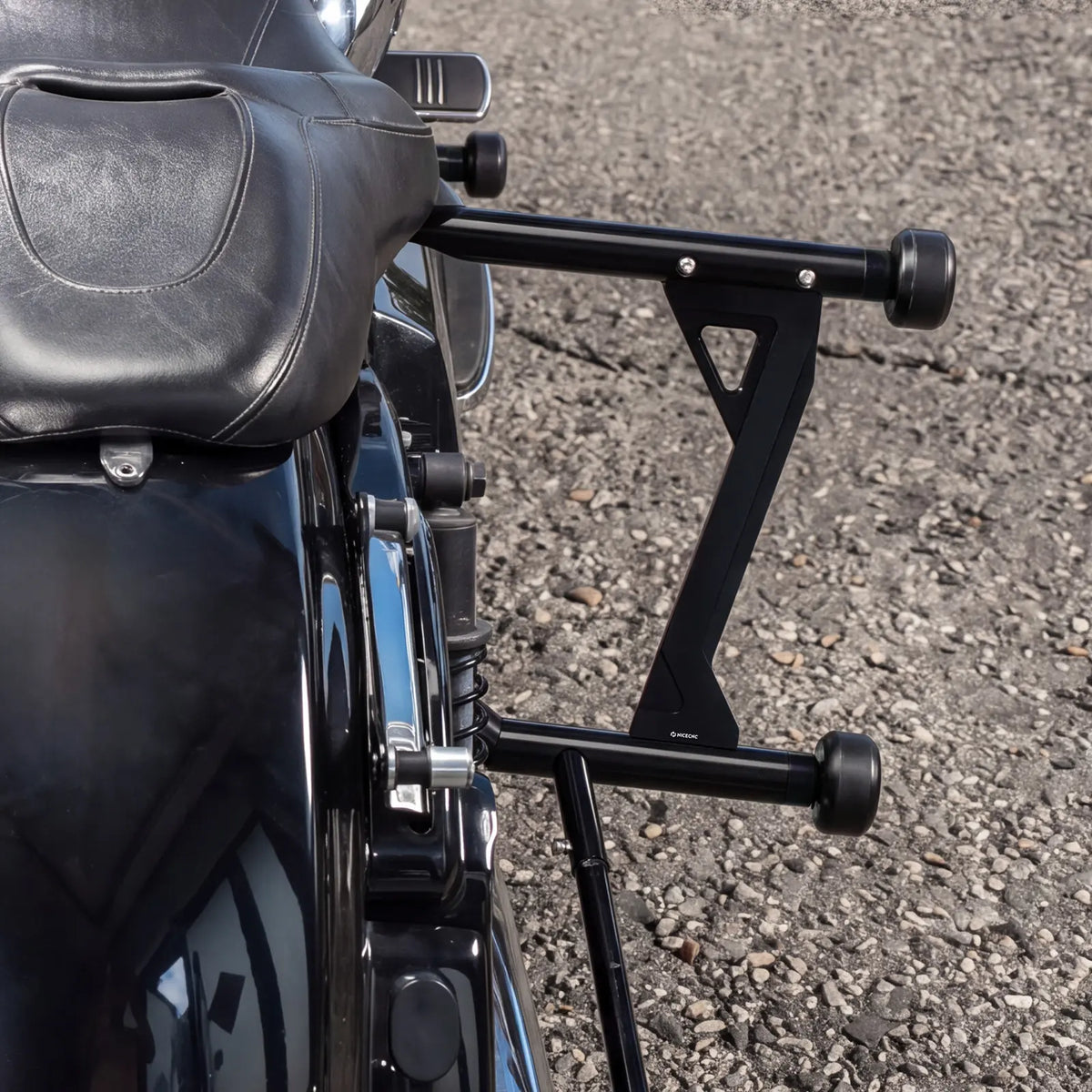 Rear Crash Bar Saddlebag Guard For Harley Road King Electra Street Glide