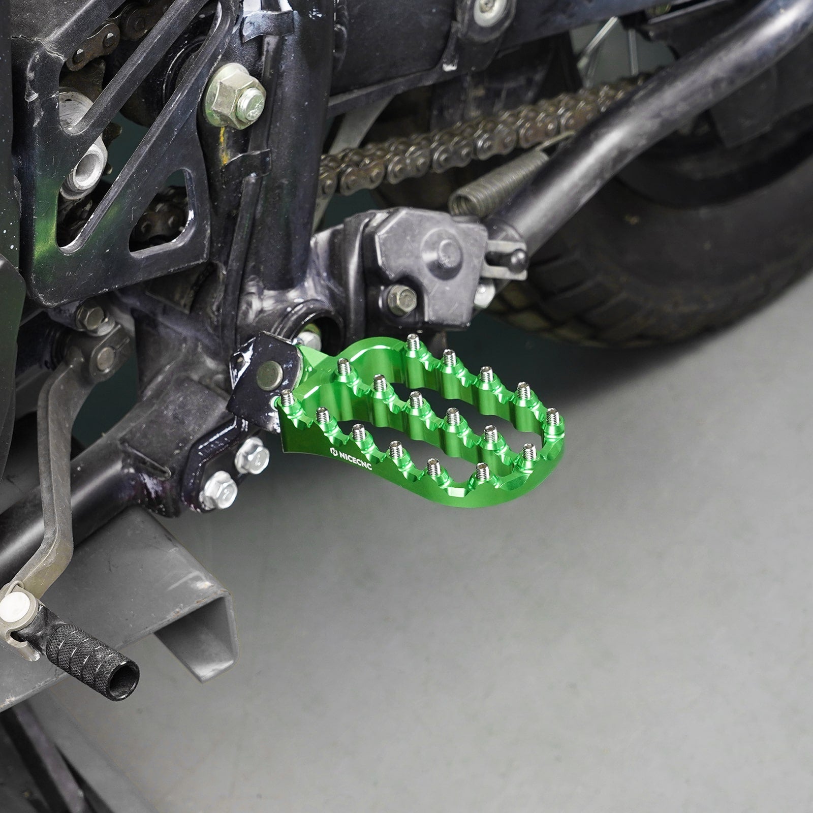 1" Footpeg Lowering Brackets For Kawasaki KLR650 1987-2018