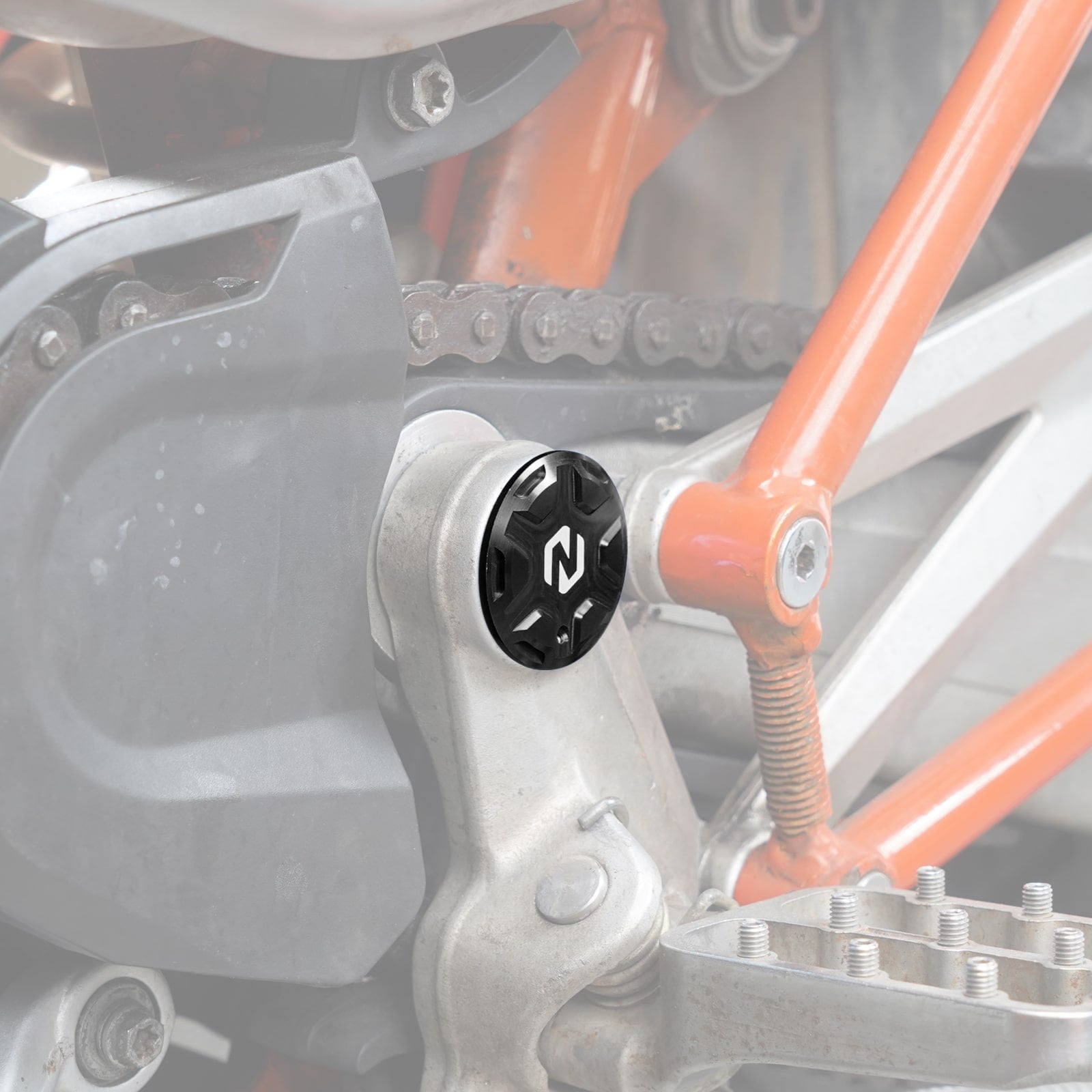 Swingarm Pivot Hole Plugs Covers For Husqvarna 701 Enduro Supermoto SM 2016–2025